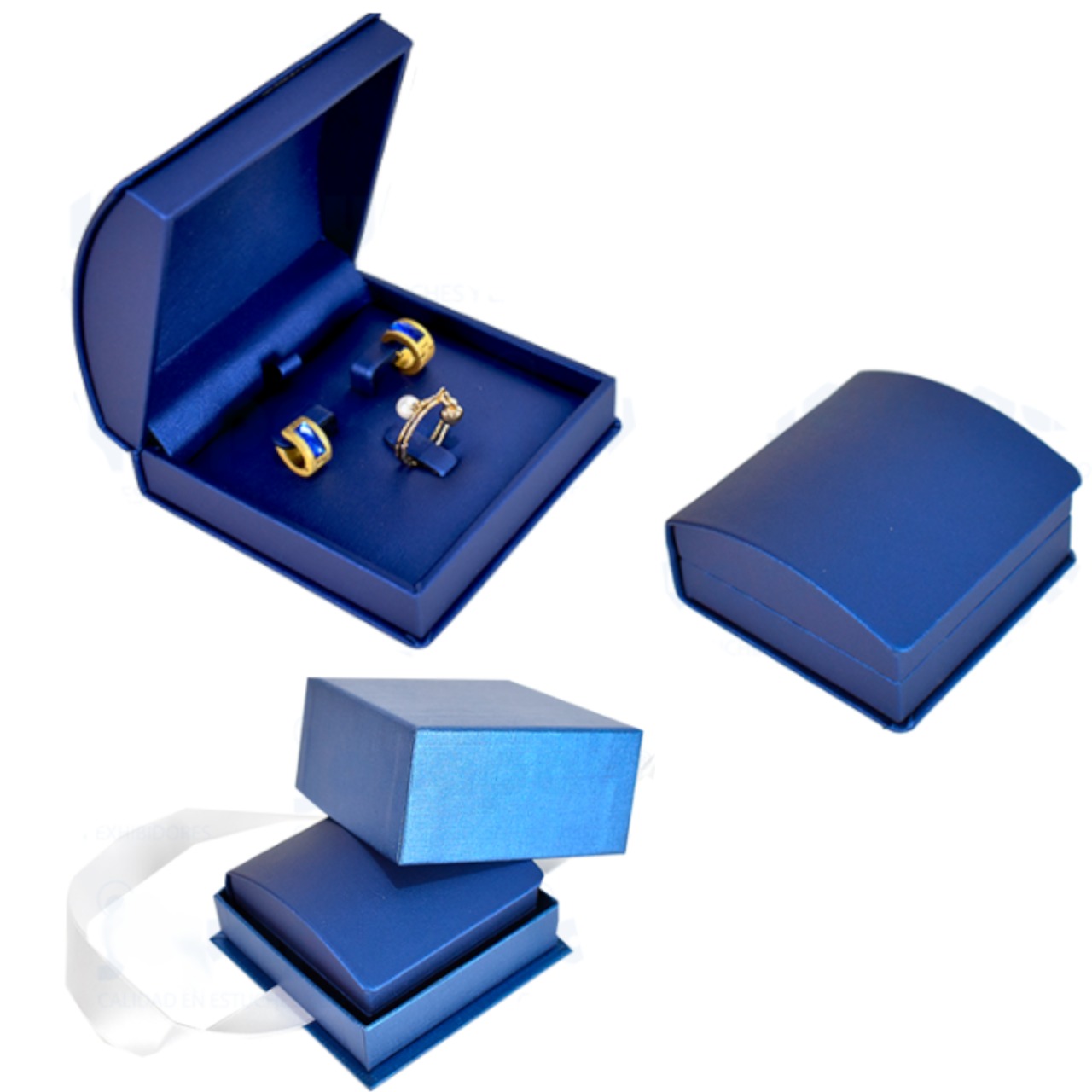 Juego de aretes y anillo - 10.6 x 10.6 x 4.9